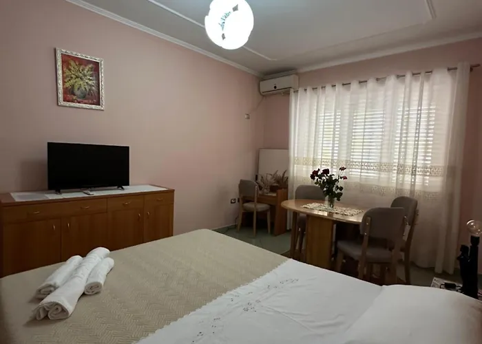 Insa Daily Тирана